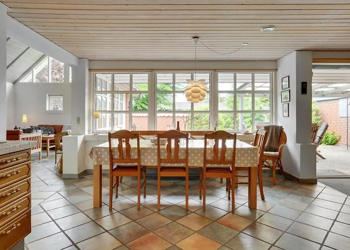 Radojka - 75m From The Sea By Interhome *